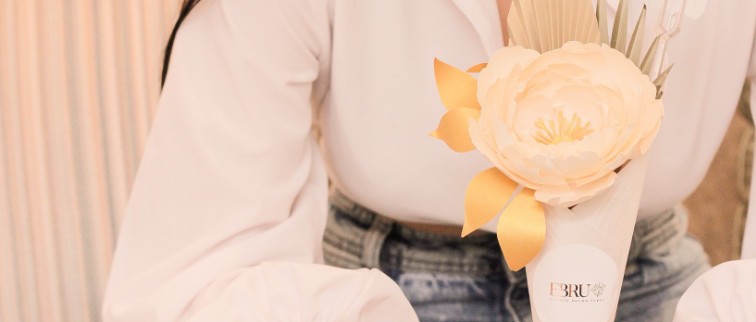 Logo de EBRU El Arte Hecho Papel